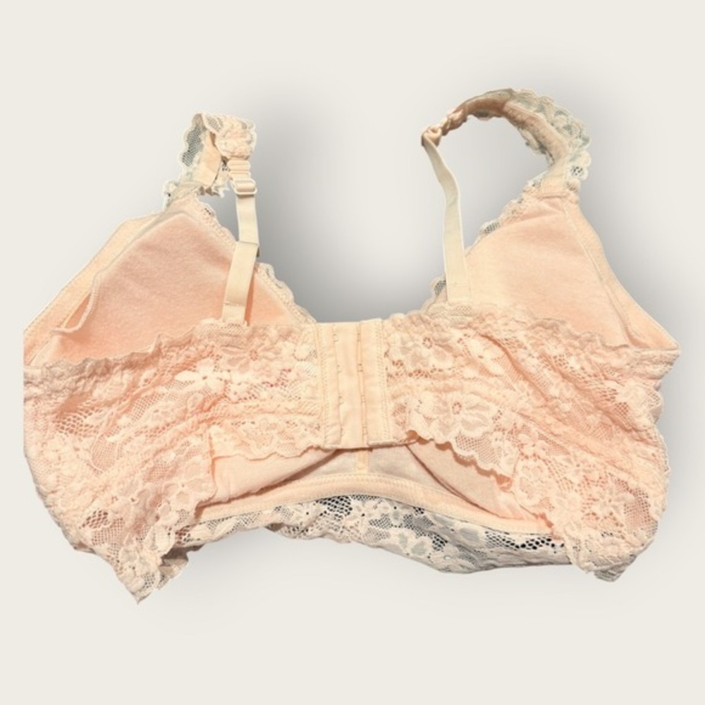Pink Lace Bralette XL NWT Wireless Hook Eye Sexy Lacey Feminine Romantic - Picture 3 of 5